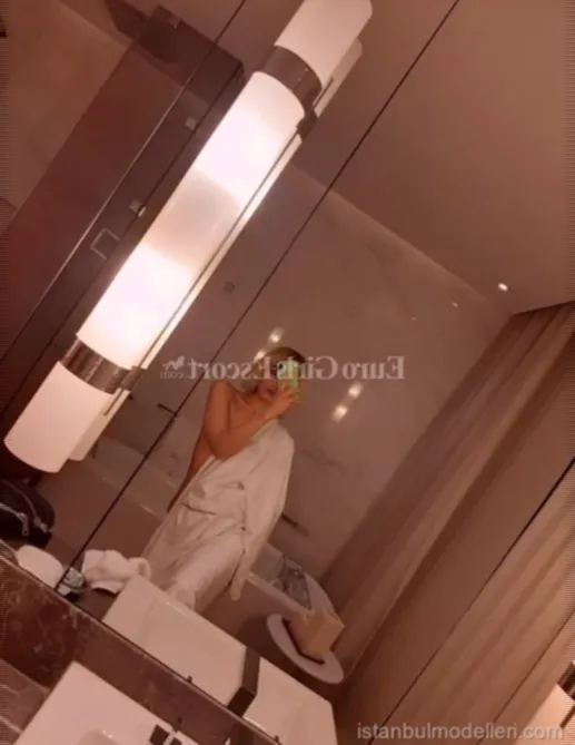 Başakşehir / İstanbul Escort Sena